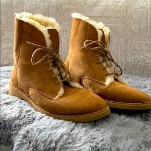 Ugg Quincy boot
